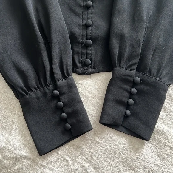 Abercrombie and Fitch button-down long sleeve blouse XS - Picture 5 of 7